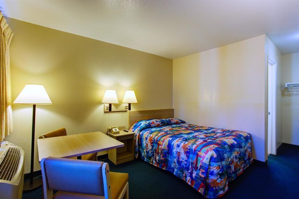 Motel 6-Kelso, Wa - Mt. St. Helens Ngoại thất bức ảnh