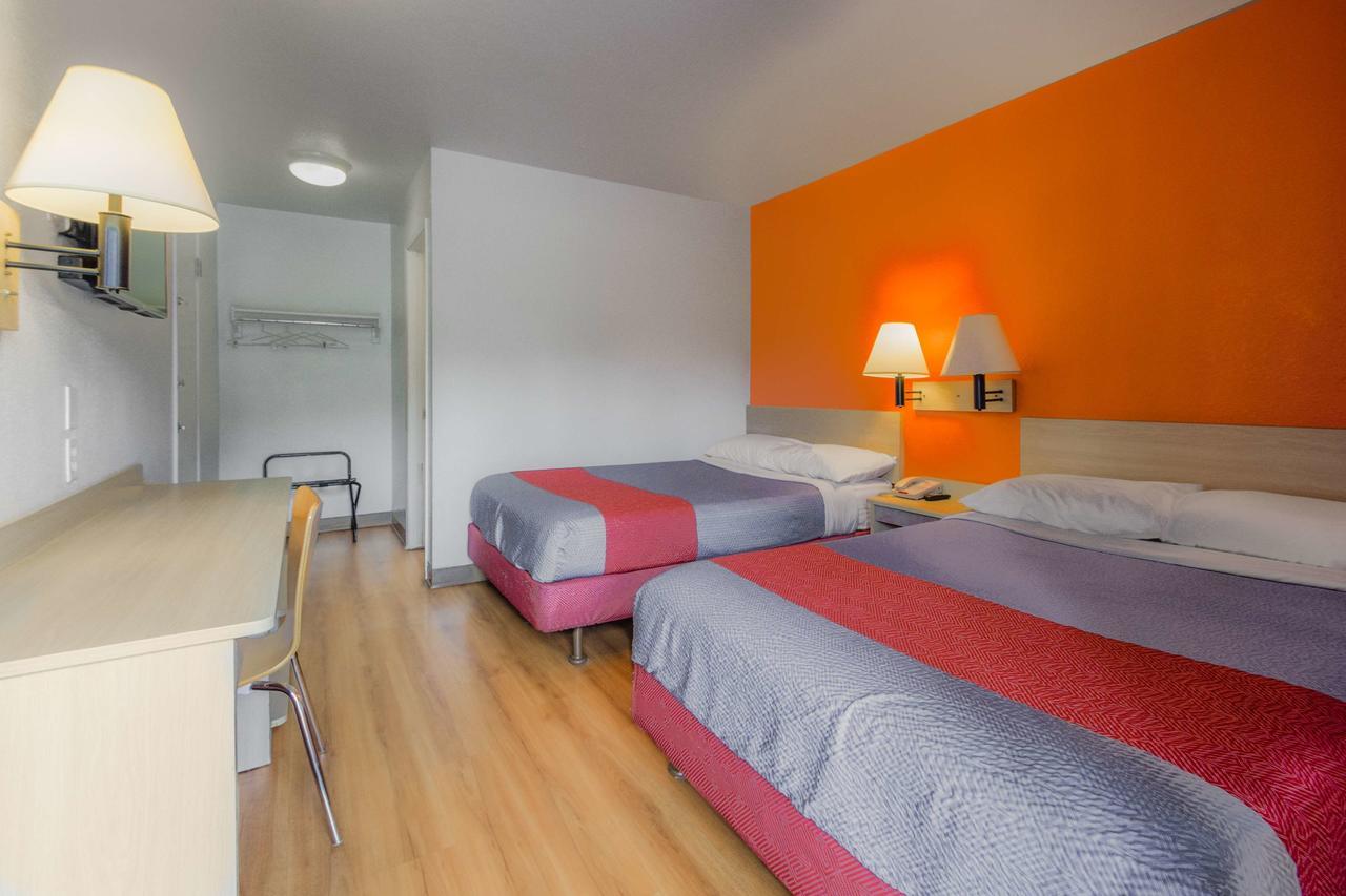 Motel 6-Kelso, Wa - Mt. St. Helens Ngoại thất bức ảnh