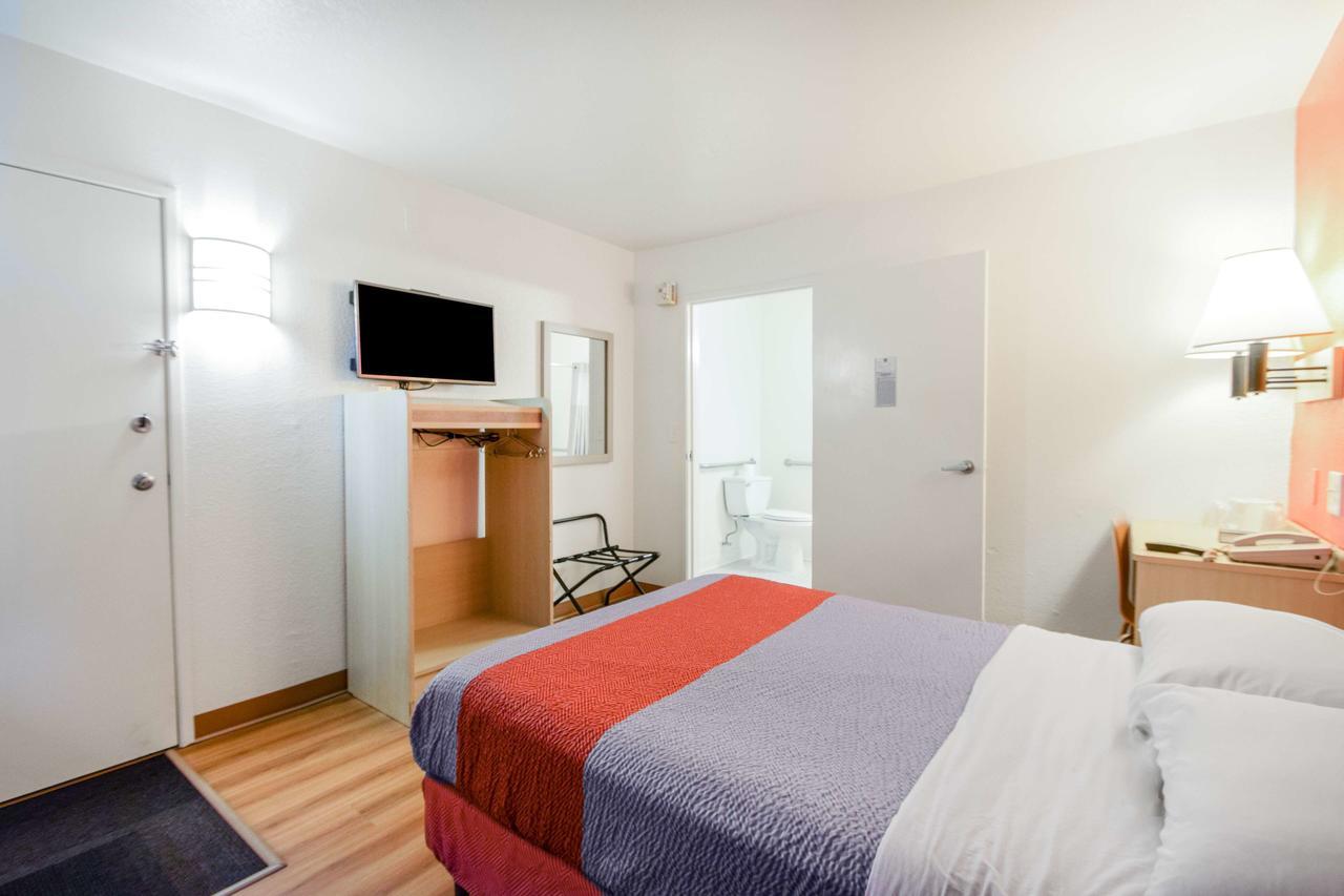 Motel 6-Kelso, Wa - Mt. St. Helens Ngoại thất bức ảnh
