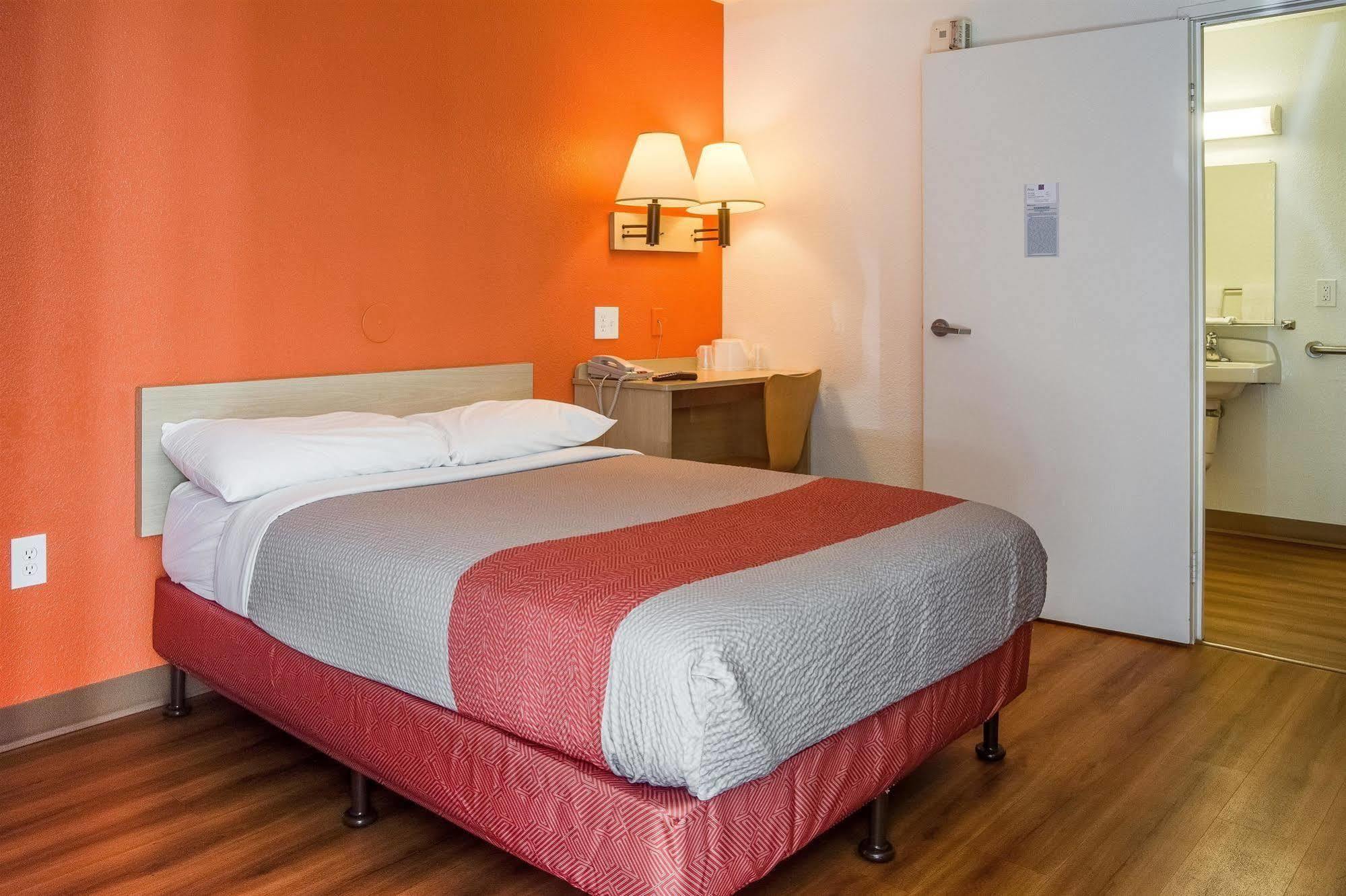 Motel 6-Kelso, Wa - Mt. St. Helens Ngoại thất bức ảnh